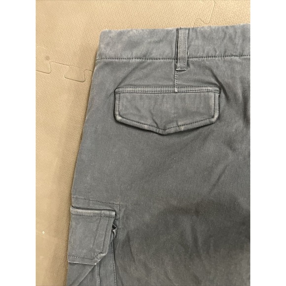 NWT Guideboat Pants Mens 32 Navy Cargo Outdoor Button Fly FS Benefits Charity - Picture 9 of 10